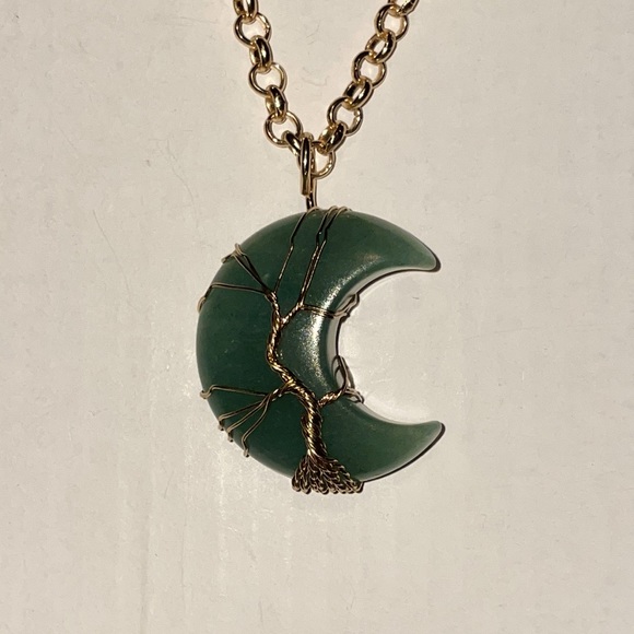 Jewelry - Jade Moon Wire Gold Chain Necklace